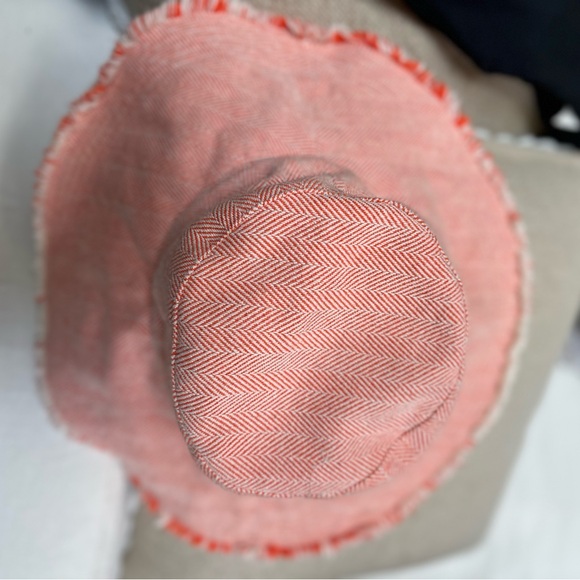 Anthropologie Accessories - Anthropologie frayed floppy bucket hat. White & Orange 0/S